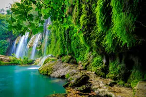 4K Green Kursunlu Waterfall